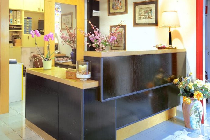 Daina Residence