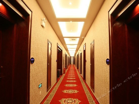 Dunhuang Longfeng Hotel