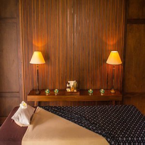 The Anam Deluxe Collection