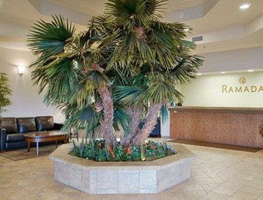 Ramada Inn & Suites Airport