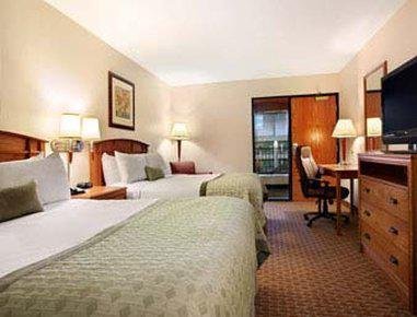 Ramada Inn & Suites Airport