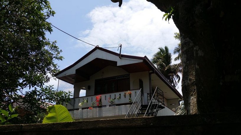 Desitha Family House