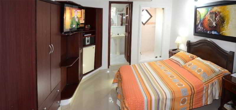 Hotel Intersuites
