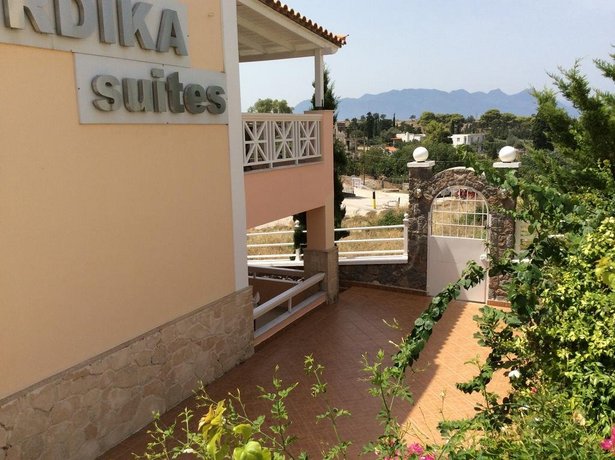 Perdika Suites