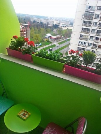Apartment Boulevard