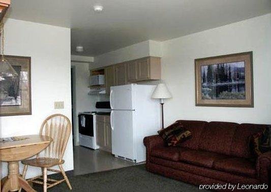 All Suites Inn Budget Host