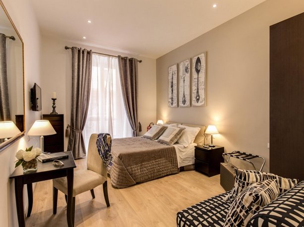Sweet Stay In Rome