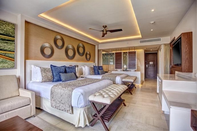 Royalton Negril An Autograph Collection Resort