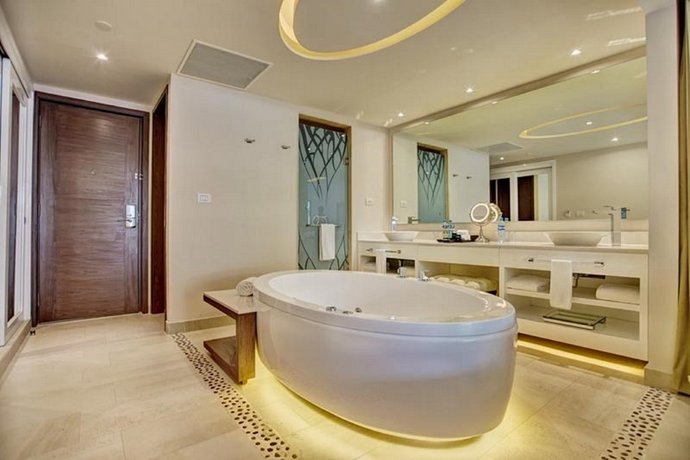 Royalton Negril An Autograph Collection Resort