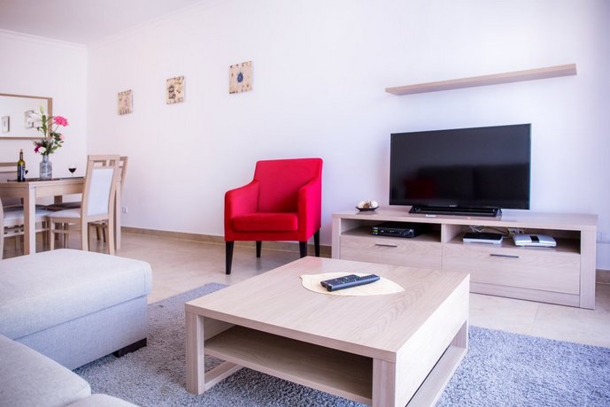 Luxury 1 Bed Fully Equipped with Pool Apartments