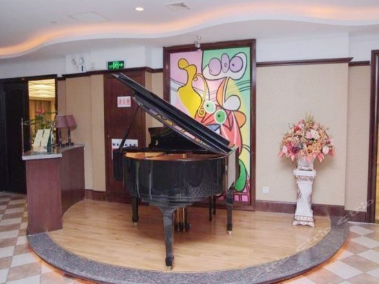 Dega Business Hotel