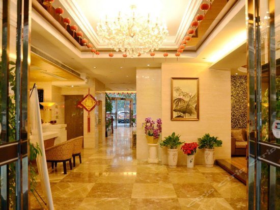 Dega Business Hotel