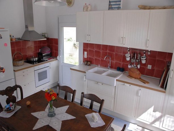 Melinda Holiday House