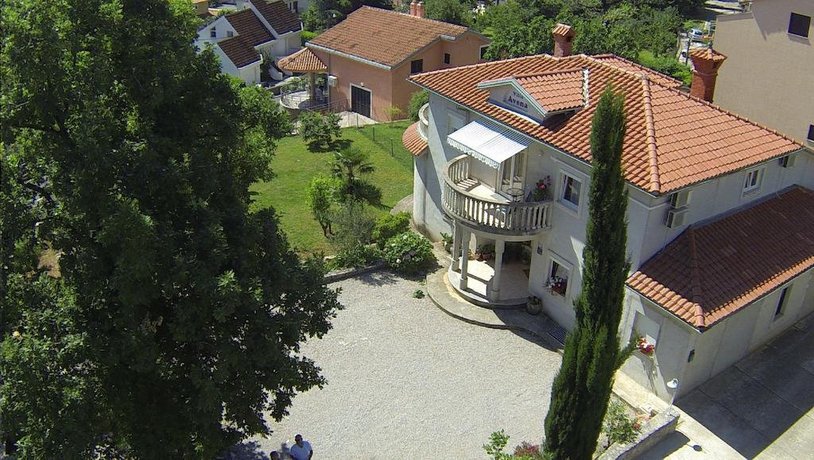 Bed and Breakfast Villa Avena