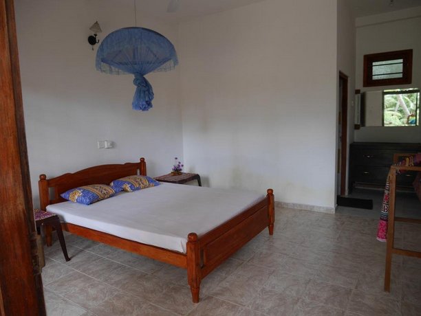 Relax Holiday Home & Tatyyana House