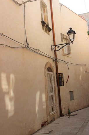 Monolocale Via Arizzi