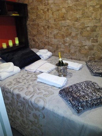 Loft jacuzzi lila Casa Ermita San Antonio