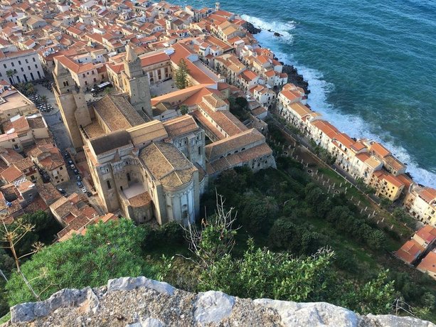 Bed and Breakfast Cefalu Suites