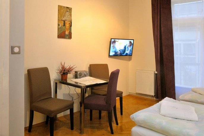 Cybulskiego Guest Rooms