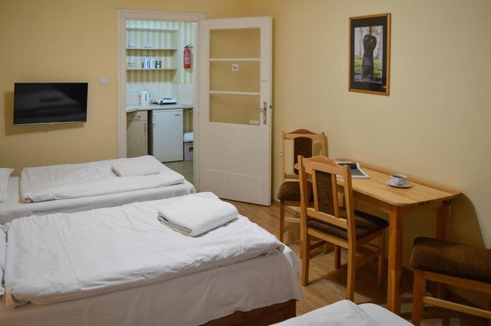 Cybulskiego Guest Rooms