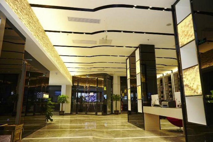 Lavande Hotel Zhuhai Gongbei Port Square