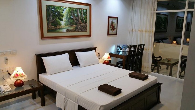 Paragon Beach Resort Mirissa