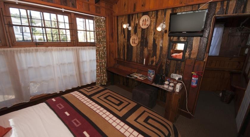 Inyathi Self-Catering Apartments
