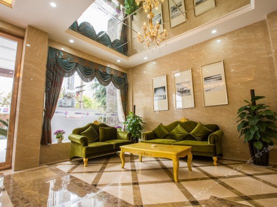 7722 Boutique Hotel