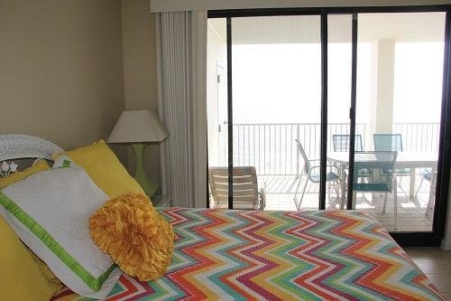 Windward Pointe 1002