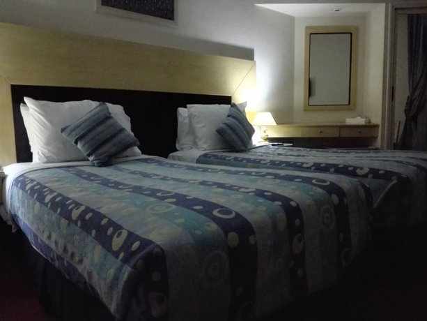 Aracan Pyramids Hotel
