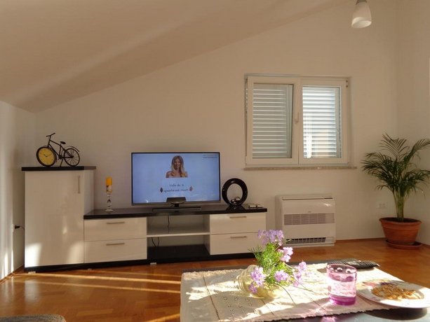 Apartments Ana Petrcane