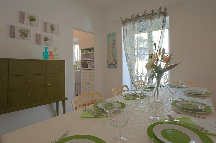 Localtraveling Cathedral & Castle - Family Apartments