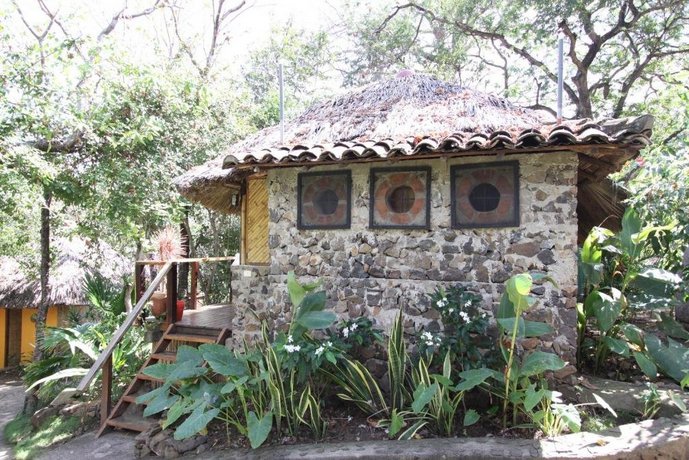 San Simian Lodge