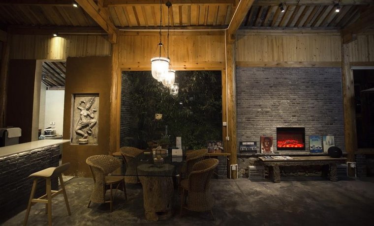 Adonis Inn Lijiang Lijiang
