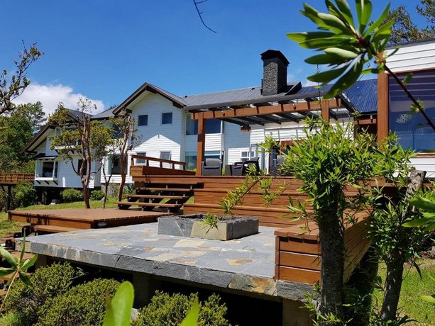 Bambu Lodge