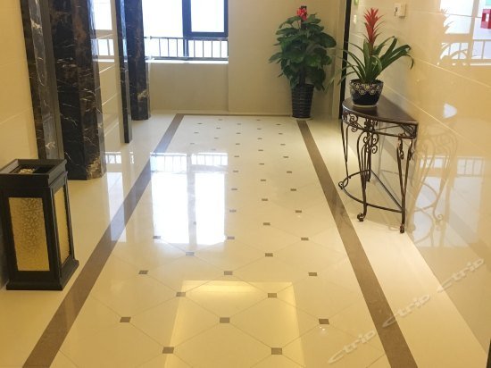 Boyue Yilin Hotel