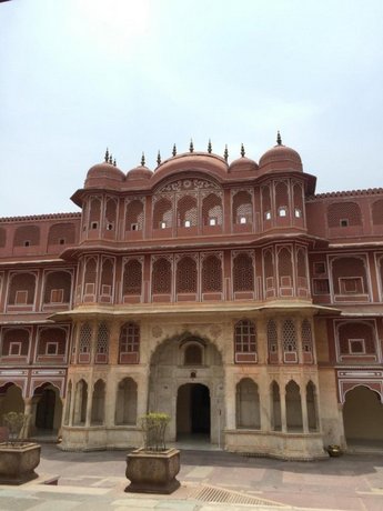 Little Ganesha Inn