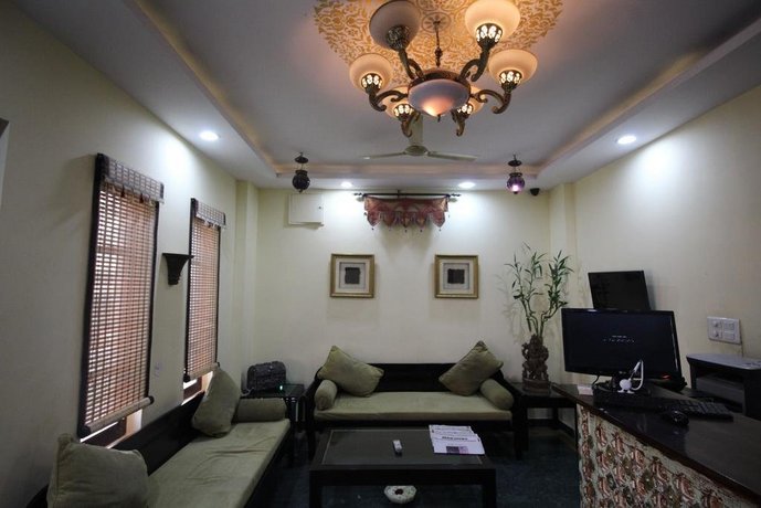 Little Ganesha Inn