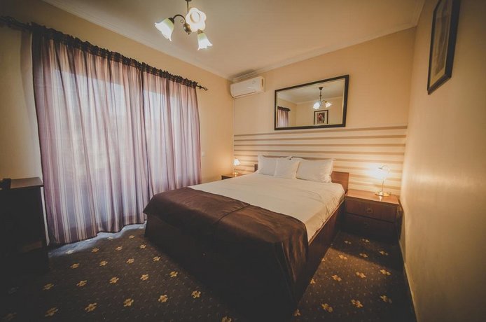 Hotel Carnival