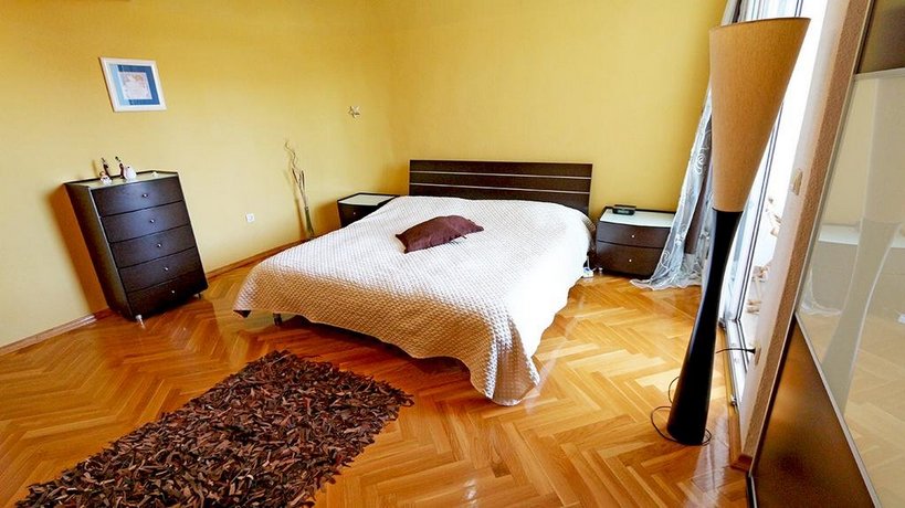 Guest House Lipo