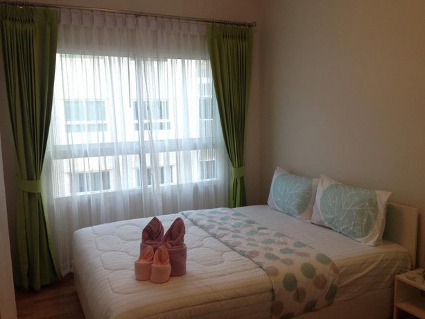 The Trust Hua Hin Green and Blue Room Service