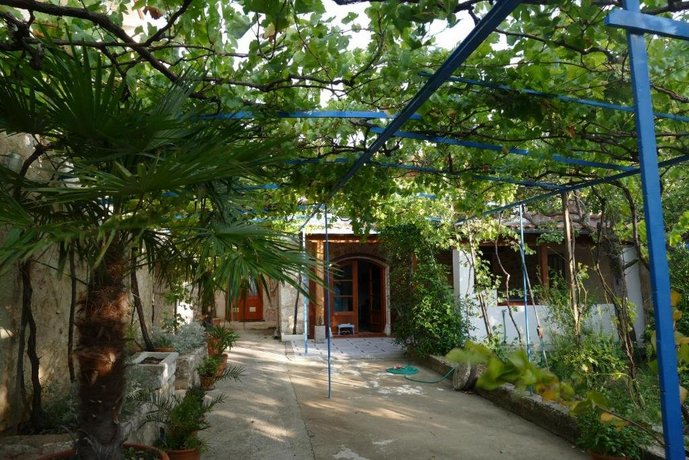 Summer Residence Illyria