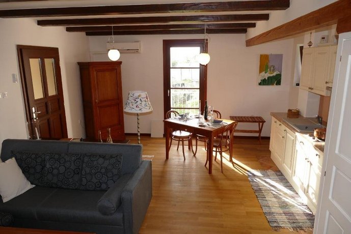Summer Residence Illyria