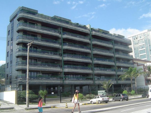 Apartamento na Praia da Barra