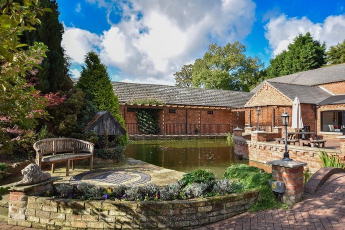 the stables at whaplode manor
