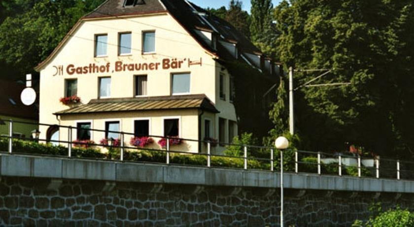 Hotel Brauner Bar Burg Greifenstein Austria thumbnail