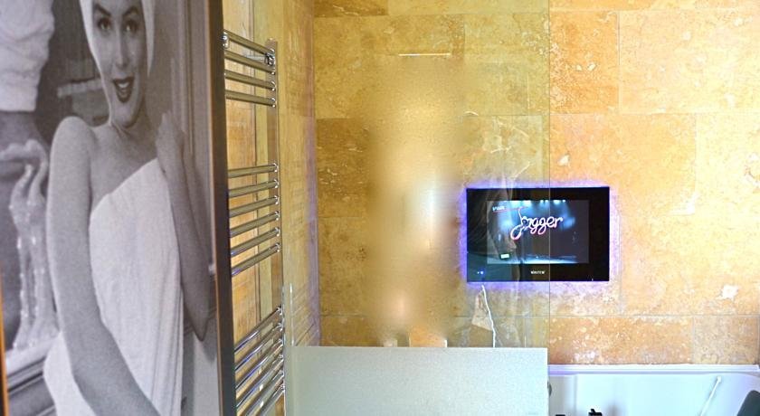 Signature Living Bold Street