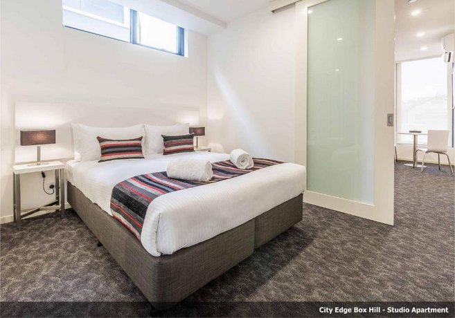 City Edge Box Hill Apartment Hotel