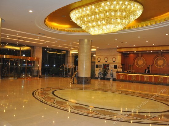 Qinhuangdao Grand Hotel