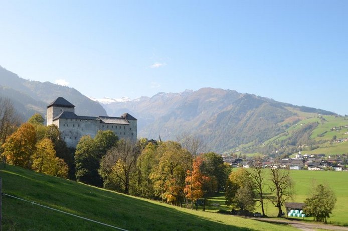 Mountain View near Kaprun - Steinbock Lodges